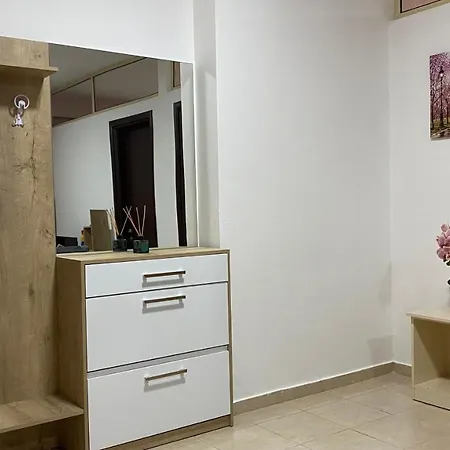 Apartmán Ona's Lushnjë